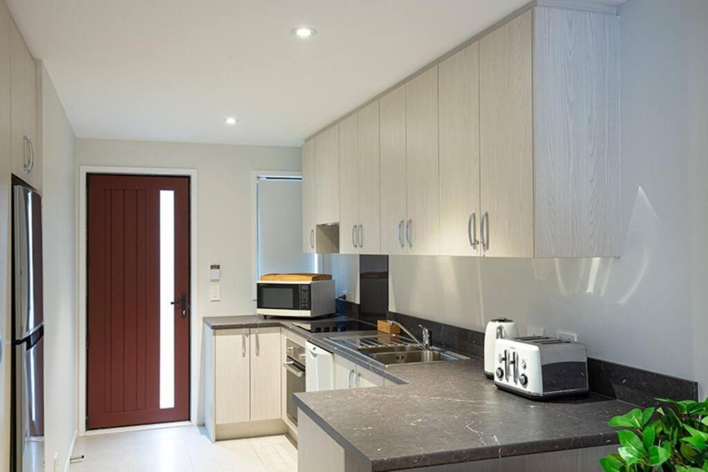 Home From Home City Apartment Christchurch Eksteriør billede
